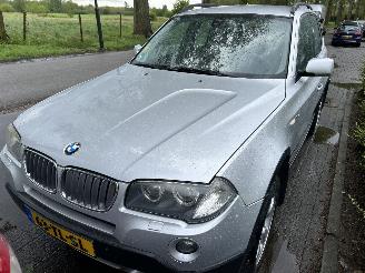 damaged passenger cars BMW X3 2.5  SI  Executive  Automaat 2006/11