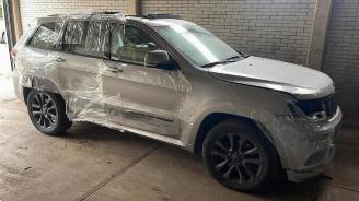 Damaged car Jeep Grand-cherokee  2018/3