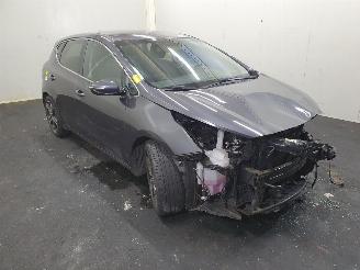 Damaged car Kia Cee d Businessline 2014/10