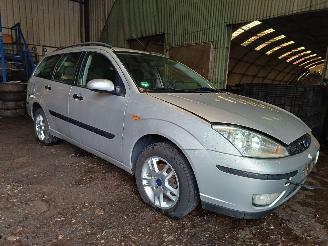 Salvage car Ford Focus Wagon 1.8 TDCi Trend 2004/10