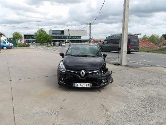 Salvage car Renault Clio  2016/9