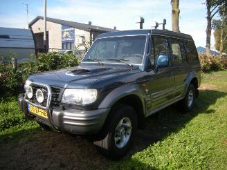 Voiture accidenté Hyundai Galloper 2.5 TCI High Roof exceed uitvoering met oa airco, 4wd enz 2002/8