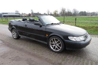 Saab 900 2.3I CABRIOLET picture 11