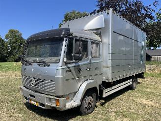 Vaurioauto  trucks Mercedes Ecoliner 817 D 6 CILINDER DIESEL BAKWAGEN 1994/4