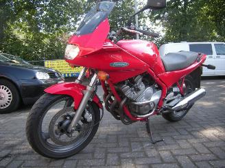 Coche accidentado Yamaha XJ 6 Division 600 S DIVERSION IN ZEER NETTE STAAT !!! 1992/4