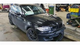 uszkodzony samochody osobowe BMW 1-serie 1 serie (E87/87N), Hatchback 5-drs, 2003 / 2012 116i 2.0 16V 2011/3