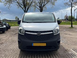 damaged passenger cars Opel Vivaro 1.6 CDTI 2014/12