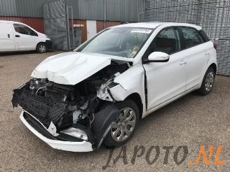 Auto incidentate Hyundai I-20 i20 (GBB), Hatchback, 2014 1.2i 16V 2016/10