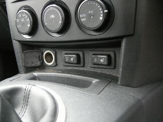 Mazda MX-5 1.8. deze mx5 is alleen voor onderdelen . picture 14