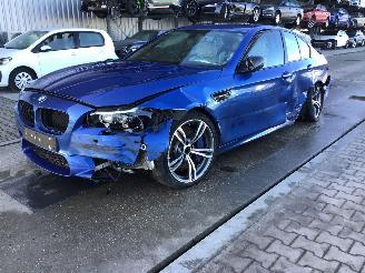 danneggiata veicoli commerciali BMW M5  2013/9
