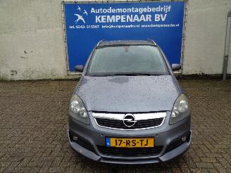 Käytettyjen passenger cars Opel Zafira Zafira (M75) MPV 1.9 CDTI (Z19DT(Euro 4)) [88kW]  (07-2005/...) 2005