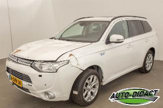 disassembly passenger cars Mitsubishi Outlander 2.0 PHEV Instyle + Automaat 2013/12