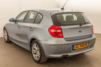 BMW 1-serie 118i Navi picture 3