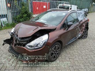 Voiture accidenté Renault Clio Clio IV Estate/Grandtour (7R) Combi 5-drs 0.9 Energy TCE 90 12V (H4B-4=
00(H4B-A4)) [66kW]  (01-2013/...) 2014/12