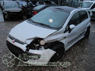 skadebil auto Fiat Punto Punto Evo (199) Hatchback 1.3 JTD Multijet 85 16V (199.B.4000(Euro 5))=
 [62kW]  (10-2009/02-2012) 2011/5