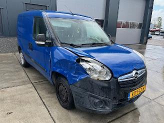 damaged passenger cars Opel Combo 1.6 CDTI 2013/5