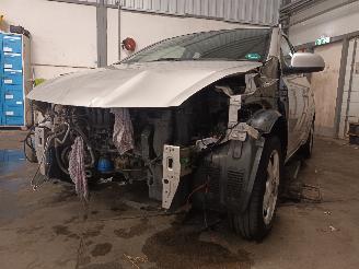 uszkodzony samochody osobowe Hyundai I-20 i20 Hatchback 1.4i 16V (G4FA) [74kW]  (09-2008/12-2015) 2010/8