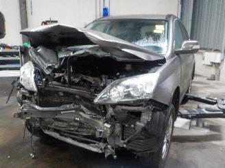 Voiture accidenté Honda Cr-v CR-V (RE) SUV 2.0 16V (R20A2) [110kW]  (01-2007/10-2012) 2010