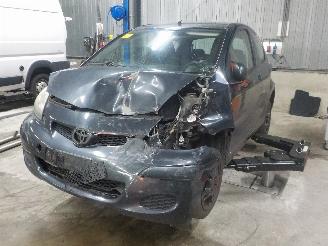 damaged passenger cars Toyota Aygo Aygo (B10) Hatchback 1.0 12V VVT-i (1KR-FE) [50kW]  (07-2005/05-2014) 2009/4