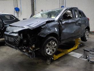 uszkodzony samochody osobowe Hyundai I-20 i20 (GBB) Hatchback 1.2i 16V (G4LA) [62kW]  (11-2014/08-2020) 2016