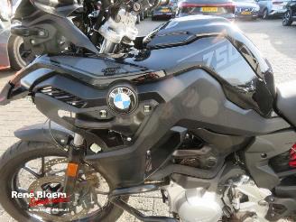 BMW  F750 GS picture 10