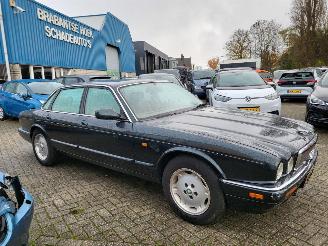 Jaguar XJ EXECUTIVE 3.2 orgineel in nederland gelevert met N.A.P picture 15