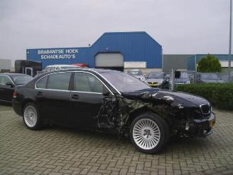 uszkodzony samochody osobowe BMW 7-serie 750 il limousine 2005/7