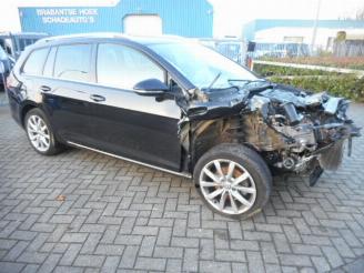 damaged passenger cars Volkswagen Golf GOLF 7  1.6 TDI 81 kw / 110 pk variant HIGHLINE AUTO 7 FULL nwpr € 38000 2015/3
