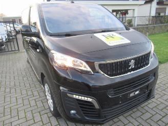 damaged commercial vehicles Peugeot Expert 2.0D  52.000KM 3-Zits  Airco  Navi  Camera  HalfLeer  Cruise-Control  Line Assist  DodeHoek-Syst 2021/8