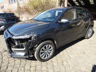 damaged passenger cars Hyundai Kona Advantage 2021/1