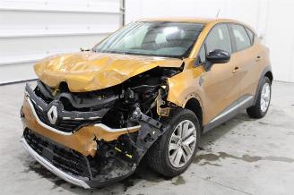 Damaged car Renault Captur  2022/1