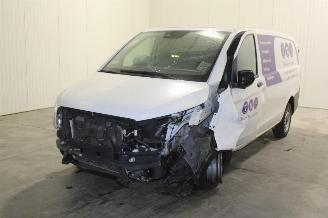 Auto incidentate Mercedes Vito  2021/11