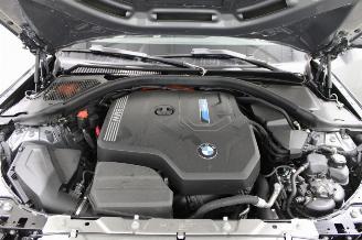 BMW 3-serie 320 picture 14