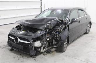 Damaged car Mercedes A-klasse A 200 2020/5