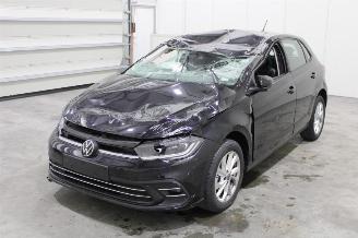 damaged passenger cars Volkswagen Polo  2022/6