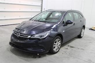 Voiture accidenté Opel Astra  2019/2
