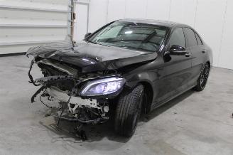 skadebil auto Mercedes C-klasse C 300 2020/11