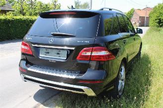 Mercedes ML 350 picture 3