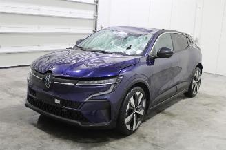 skadebil auto Renault Mégane Megane 2023/10