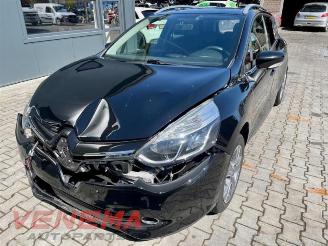 škoda přívěsy Renault Clio Clio IV Estate/Grandtour (7R), Combi 5-drs, 2012 1.5 Energy dCi 90 FAP 2014/12
