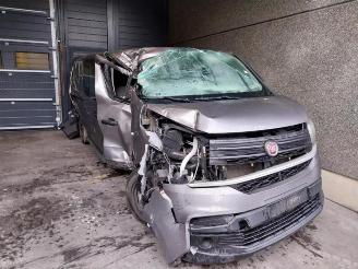 uszkodzony samochody osobowe Fiat Talento Talento, Van, 2016 1.6 MultiJet Biturbo 120 2017/12