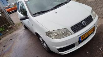 Fiat Punto 2003 1.2 16v 188A5 Wit 249 onderdelen picture 6