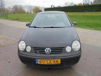begagnad bil auto Volkswagen Polo Polo IV (9N1/2/3), Hatchback, 2001 / 2012 1.4 16V 2003/7