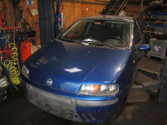 uszkodzony samochody osobowe Fiat Punto sporting 2000/1
