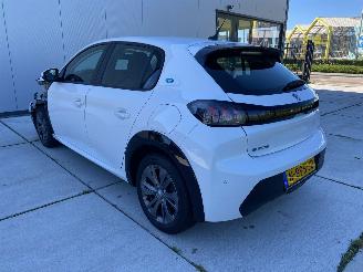 Peugeot 208 EV 50 kWh Active Pack -LED-NAVI-PDC picture 4