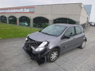 Uttjänta bilar auto Renault Clio 20-TH ANNIVERSA 2011/1