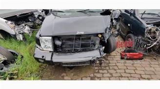 damaged passenger cars Jeep Commander Commander (XK), SUV, 2005 / 2010 3.0 CRD 2010/3