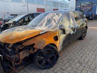 damaged passenger cars Cupra Leon Leon (KLCB), Hatchback, 2020 1.4 TSI e-Hybrid 16V 2021/9