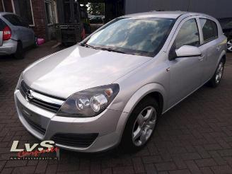 Salvage car Opel Astra  2006/11