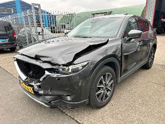 damaged passenger cars Mazda CX-5 2.0 SkyActiv-G 160GT-M 4WD 2018/1